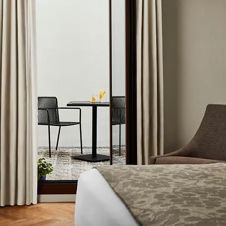 Hotel Nh Collection Amistad 4*
